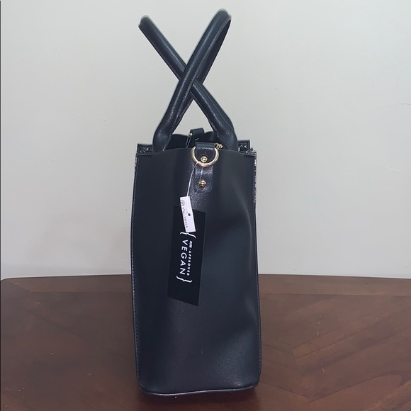 Purse - Picture 2 of 3